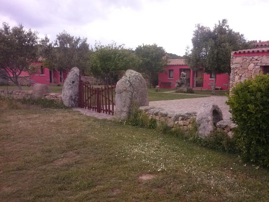 הוילה סנט אנטוניו די גאלורו Turismo Rurale L'Agliuledda מראה חיצוני תמונה