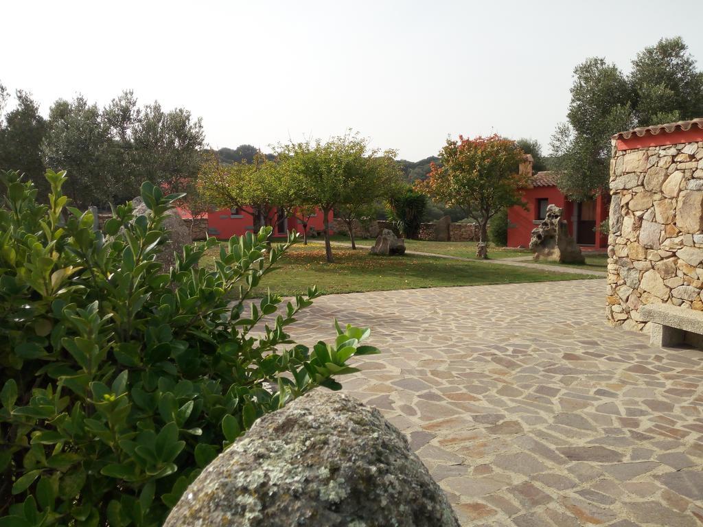 הוילה סנט אנטוניו די גאלורו Turismo Rurale L'Agliuledda מראה חיצוני תמונה