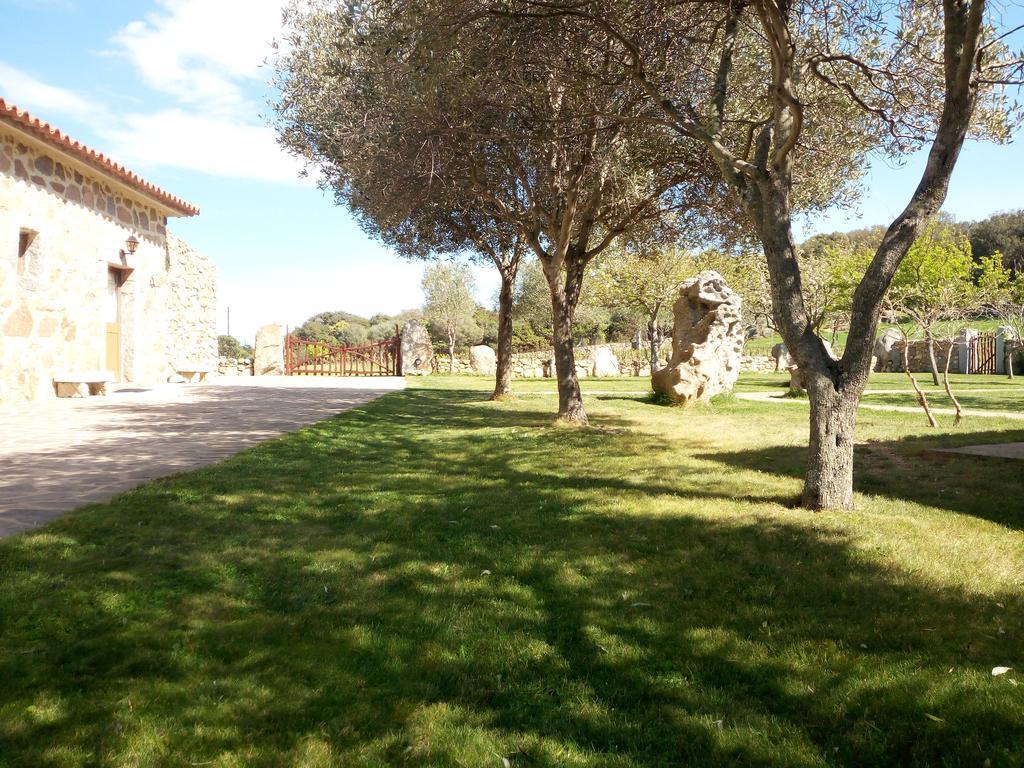 הוילה סנט אנטוניו די גאלורו Turismo Rurale L'Agliuledda מראה חיצוני תמונה